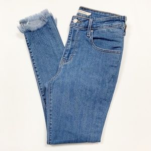 Levi's 721 High Rise Skinny Jean 24W